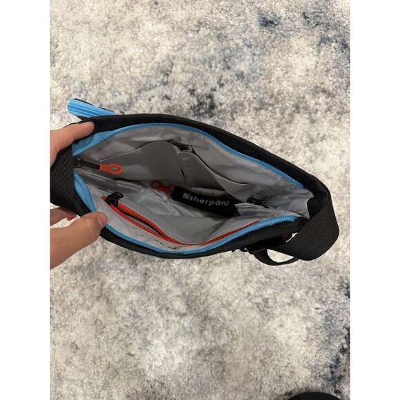 Sherpani Crossbody Bag - Picture 5 of 10